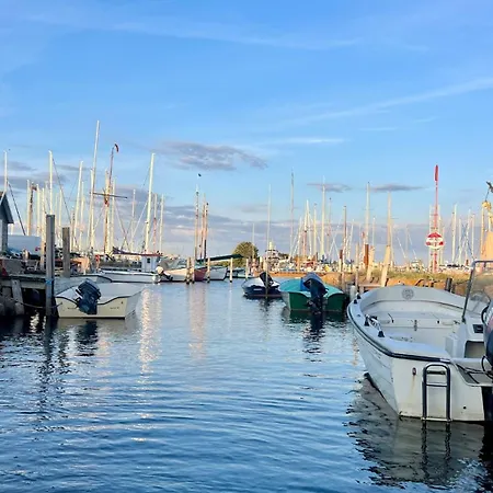 Charmerende I Skipperkvarteret I Med 3 Sovevaerelser Marstal
