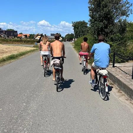 Charmerende I Skipperkvarteret I Med 3 Sovevaerelser בית נופש